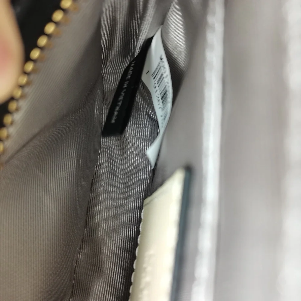 Marc Jacobs Cream Crossbody Bag - Picture 8 of 10